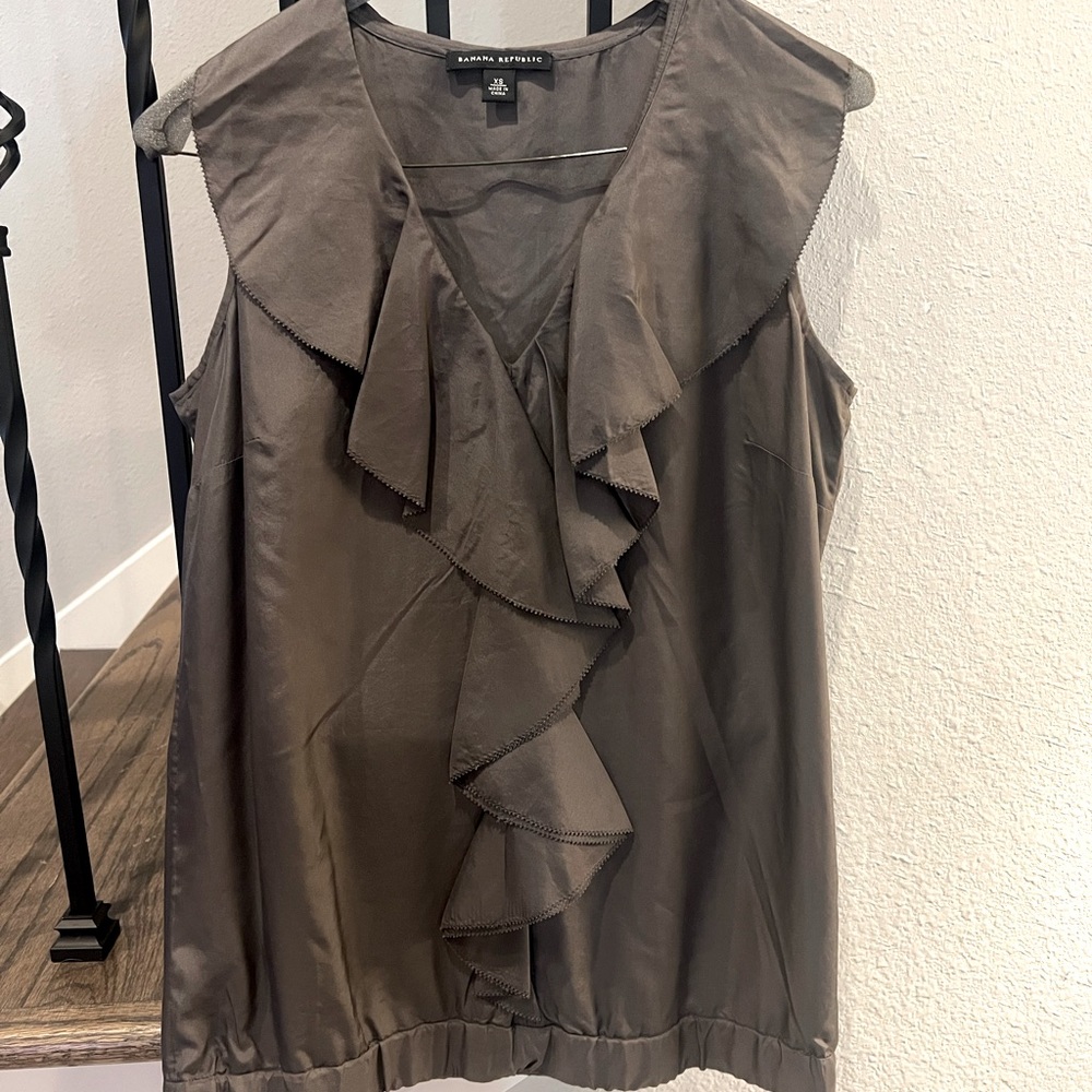 Banana Republic blouse